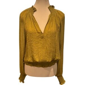 Anna Grace lime green top size L